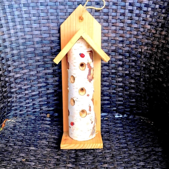 Wood bird feeder/log decor or for use. Peanuts/suet can be placed in the holes. - Picture 2 of 7